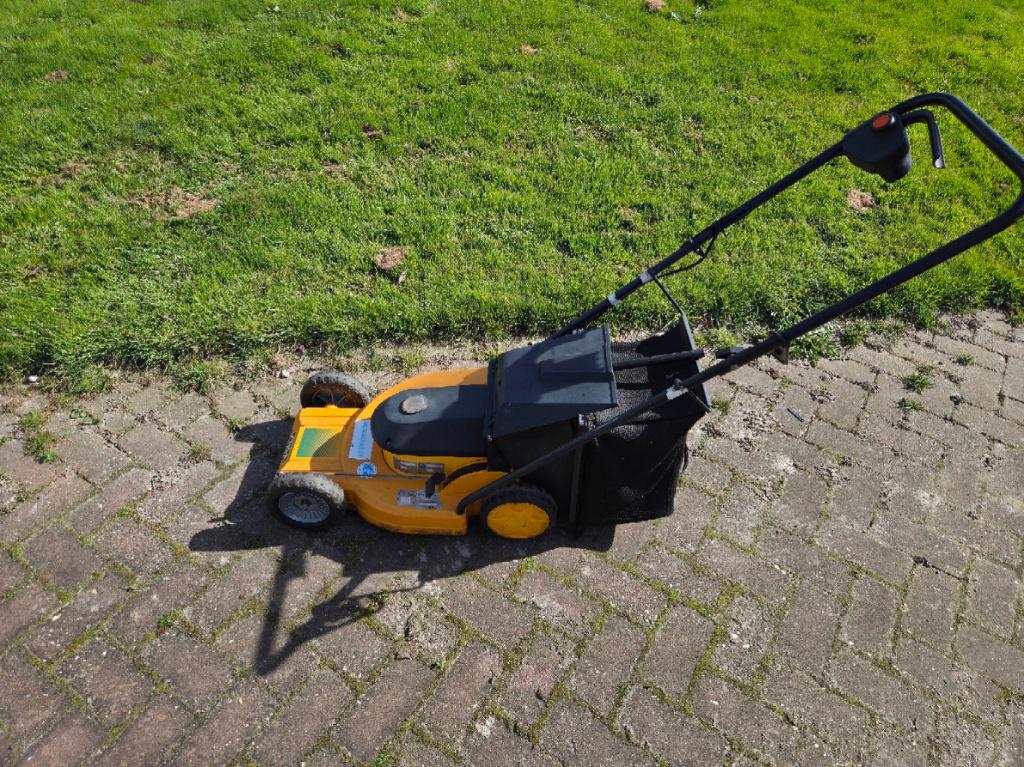 stiga turbo 35 grasmaaier, Ophalen, Cirkelmaaier, Gebruikt, Elektrische grasmaaier