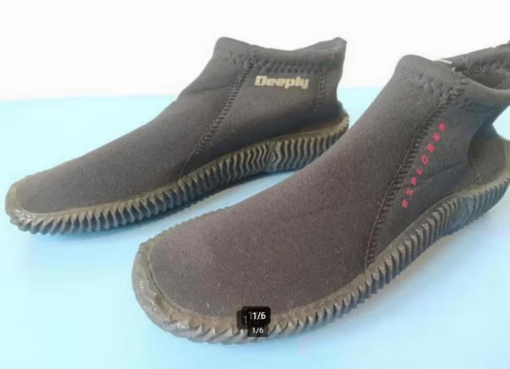 Surfschoenen, watersport Deeply explorer maat 36/37 nieuw, Watersport en Boten, Watersportkleding, Kind, Zeil- of Surfschoenen