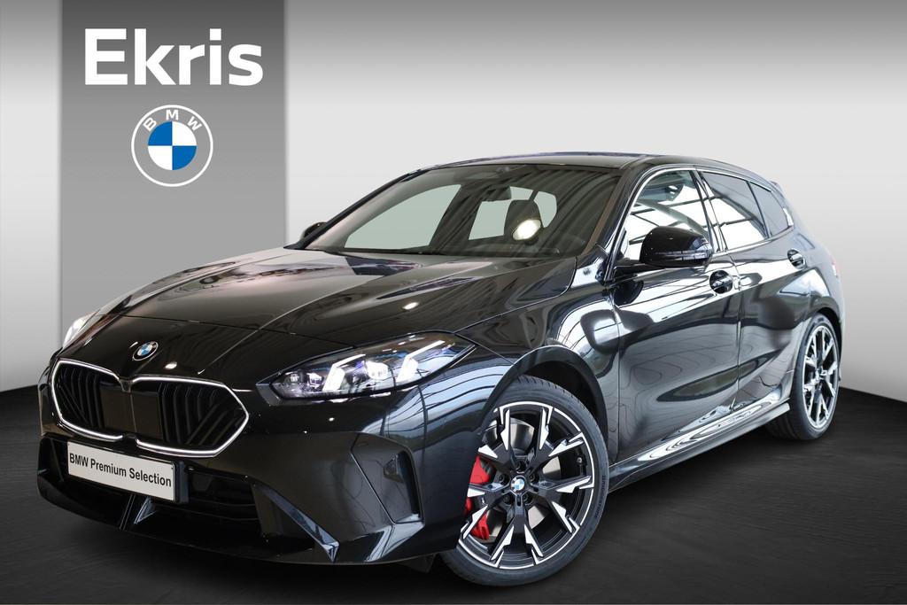 BMW 1 Serie 120 M Sport Pro | Head-Up Display | Harman Kardo, Met garantie (alle), Zwart, Origineel Nederlands, Bedrijf