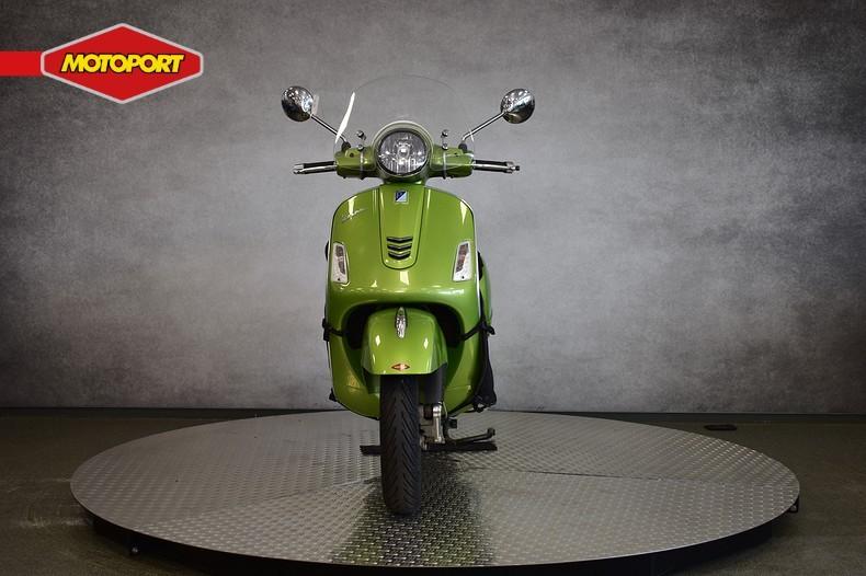 Vespa GTS 300 ABS (bj 2017) - foto 3