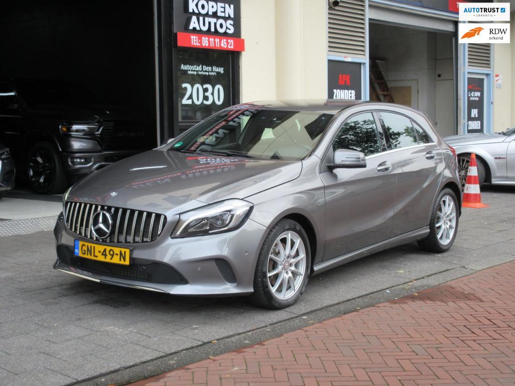 Mercedes-Benz A-klasse 180 Ambition Aut Leer Navi Clima Xeno, Gebruikt, 4 cilinders, 122 pk, 695 kg
