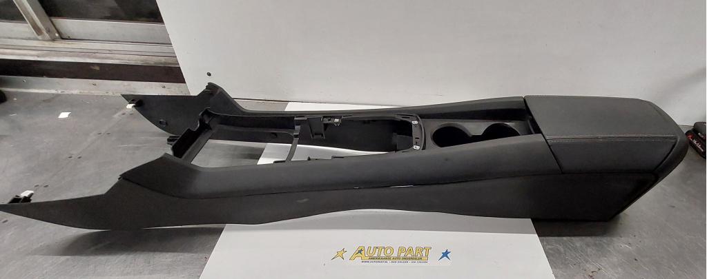 Chevrolet Camaro middenconsole 2010-2015, Auto-onderdelen, Gebruikt, Info@gm.com, Chevrolet, Ophalen of Verzenden