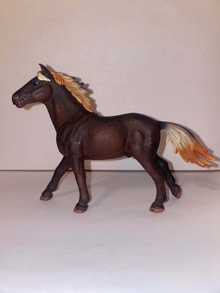 Schleich Mustang hengst, Ophalen of Verzenden, Zo goed als nieuw, Paard, Opgezet dier