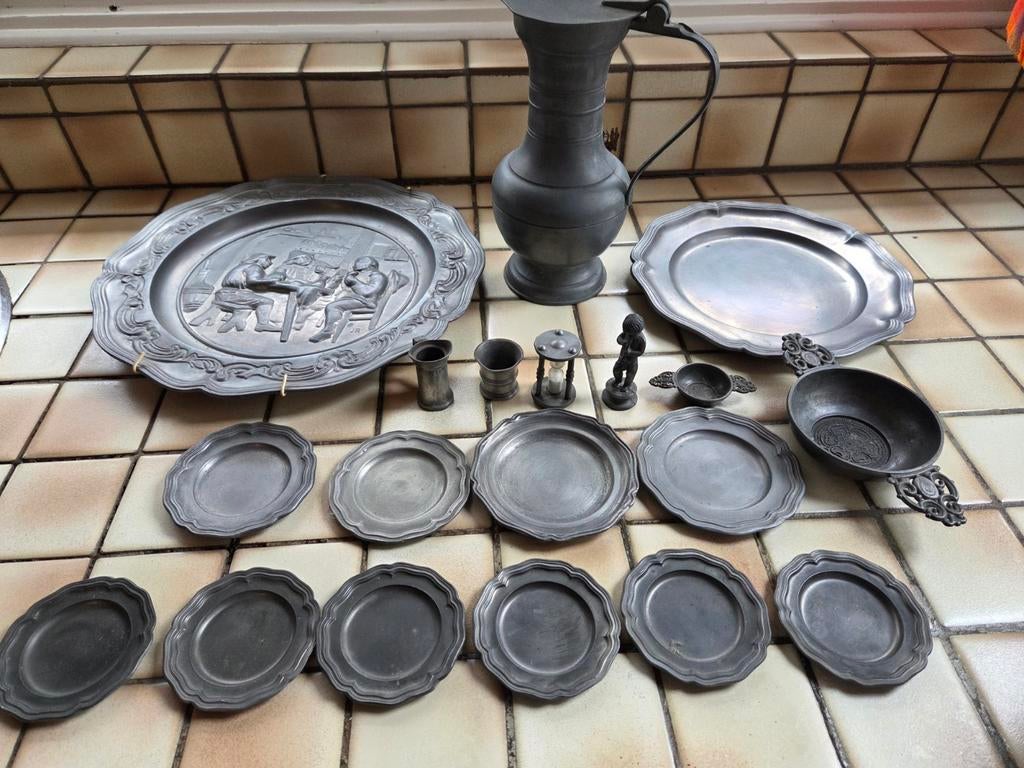 Vintage tin. Borden, kan, miniatuurtjes, Antiek en Kunst, Antiek | Tin, Ophalen of Verzenden