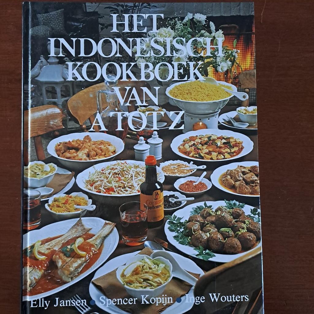Het Indonesisch kookboek van A-Z, Ophalen of Verzenden, Zo goed als nieuw, Diverse auteurs, Azië en Oosters