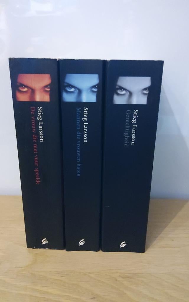 Stieg Larsson Millennium Trilogie - 3 Boeken, Ophalen of Verzenden, Zo goed als nieuw, Stieg Larsson, Nederland