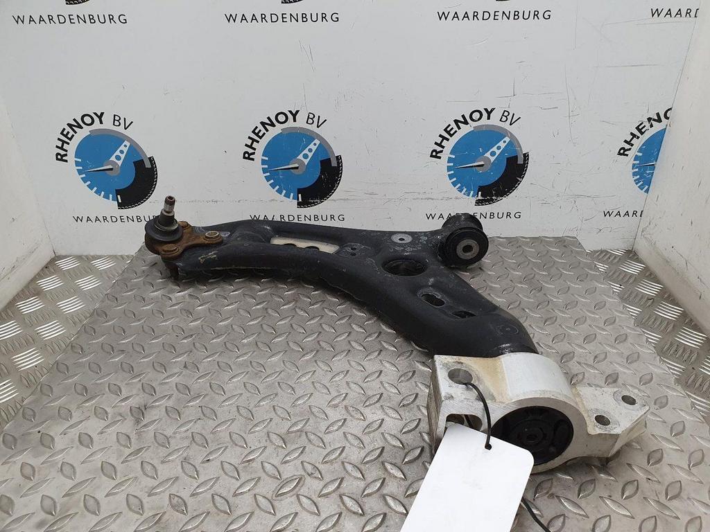 VOLKSWAGEN CADDY 1.9 TDI DRAAGARM ONDER LV 2008, Auto-onderdelen, Ophanging en Onderstel, Gebruikt, -, -, Ophalen of Verzenden