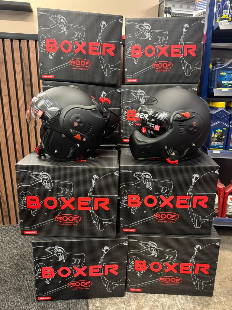 Roof Boxer Boxxer R05 Alpha V8 NIEUW Mat Zwart Maat M 58, Motoren, Kleding | Motorhelmen, M, Systeemhelm, Roof, Roof