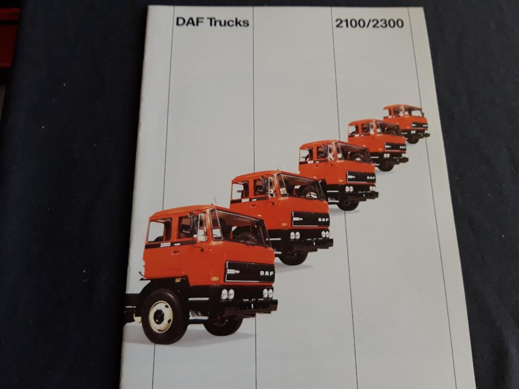 DAF 2100 / 2300 folder ca ‘78 NL, DAF trucks, Ophalen of Verzenden, Zo goed als nieuw, Overige merken