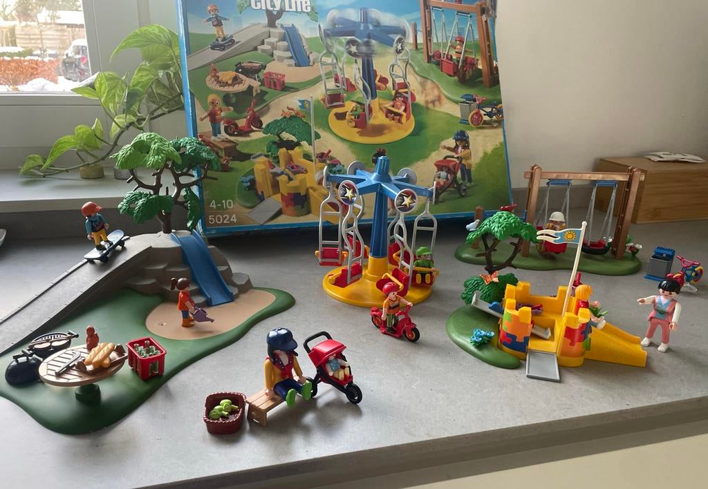Playmobil City Life grote Speeltuin (5024) - Complete Set!, Kinderen en Baby's, Speelgoed | Playmobil, Ophalen of Verzenden, Zo goed als nieuw