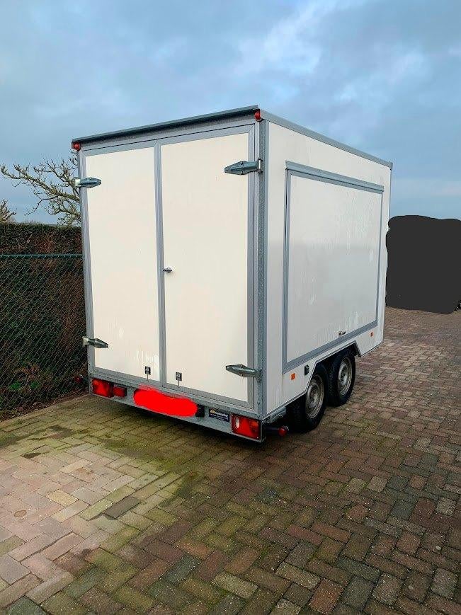 verkoop foodtruck aanhanger, Ophalen, Zo goed als nieuw