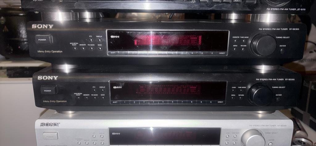 3 Sony ST-SE300 Tuners - Zo Goed Als Nieuw, Audio, Tv en Foto, Tuners, Ophalen of Verzenden, Zo goed als nieuw, Analoog