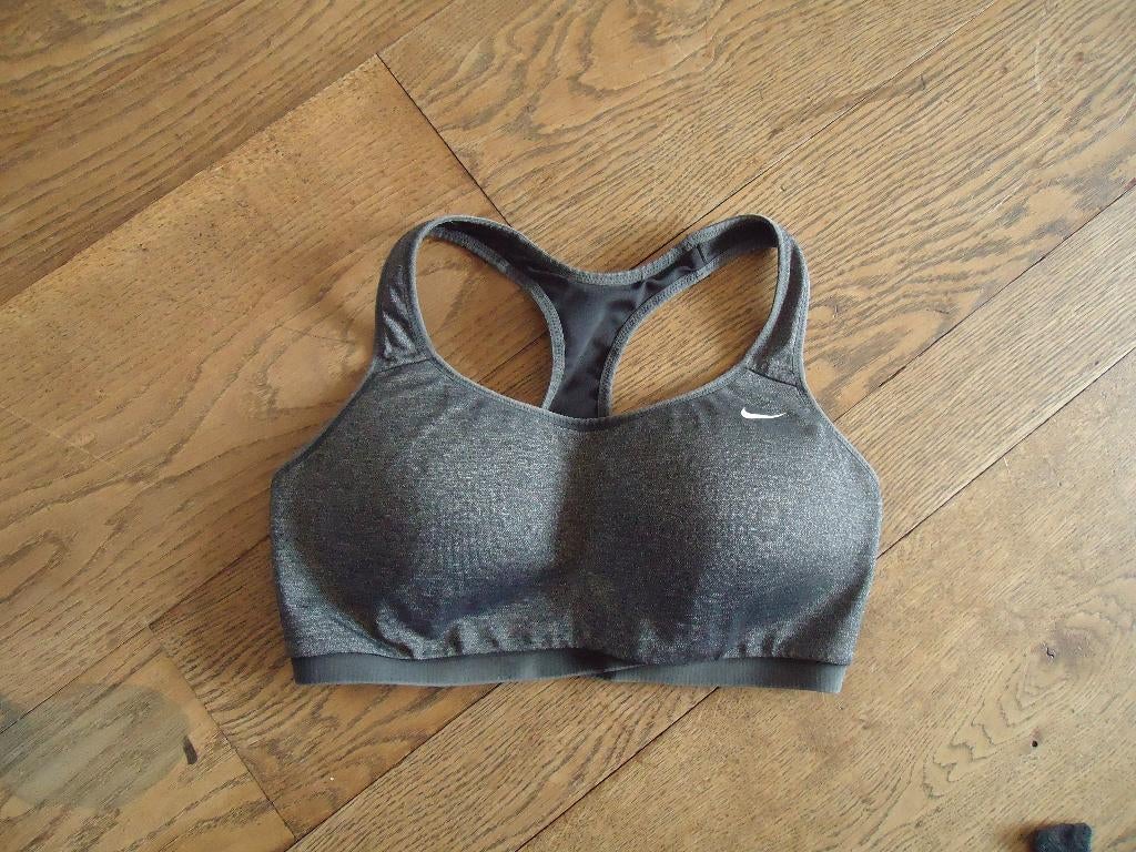 Grijs Nike dry fit sporttop maat M, Kleding | Dames, Sportkleding, Maat 38/40 (M), Nike, Ophalen of Verzenden, Fitness of Aerobics