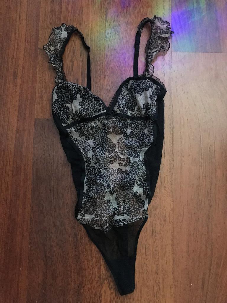 Nieuw - Wolford hot stringbody - XS, Kleding | Dames, Ondergoed en Lingerie, Wolford, Ophalen of Verzenden, Zwart, Body of Korset