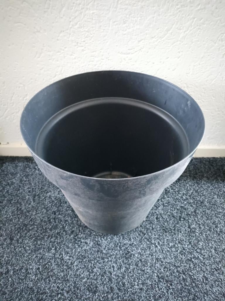 Bloempot Toledo zwart, Tuin en Terras, Ophalen, Kunststof, Gebruikt, Rond