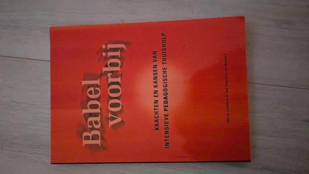 Krachten en Kansen van Intensieve Pedagogisch, Ophalen of Verzenden, Gelezen, Mirte Looijenga & Ina Pasveer (redactie)