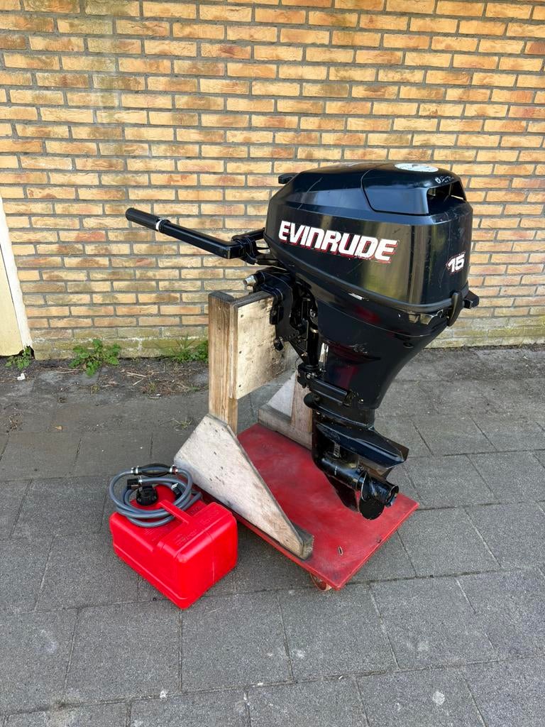 Evinrude 15 pk 4 takt korstaart buitenboordmotor boot motor., Watersport en Boten, Buiten- en Binnenboordmotoren, Ophalen, 10 tot 30 pk