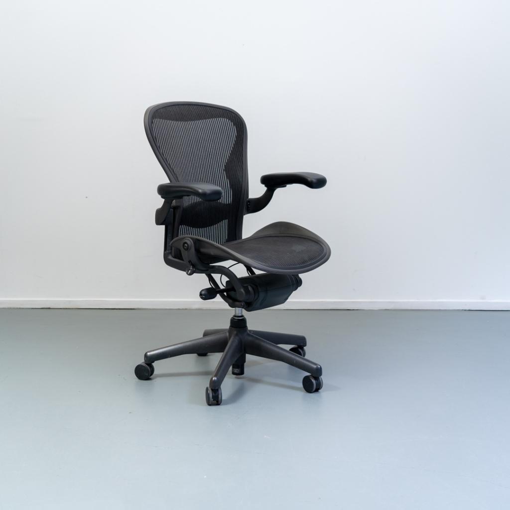 ACTIE! 30 Herman Miller Aeron Classic Bureaustoel Graphite B