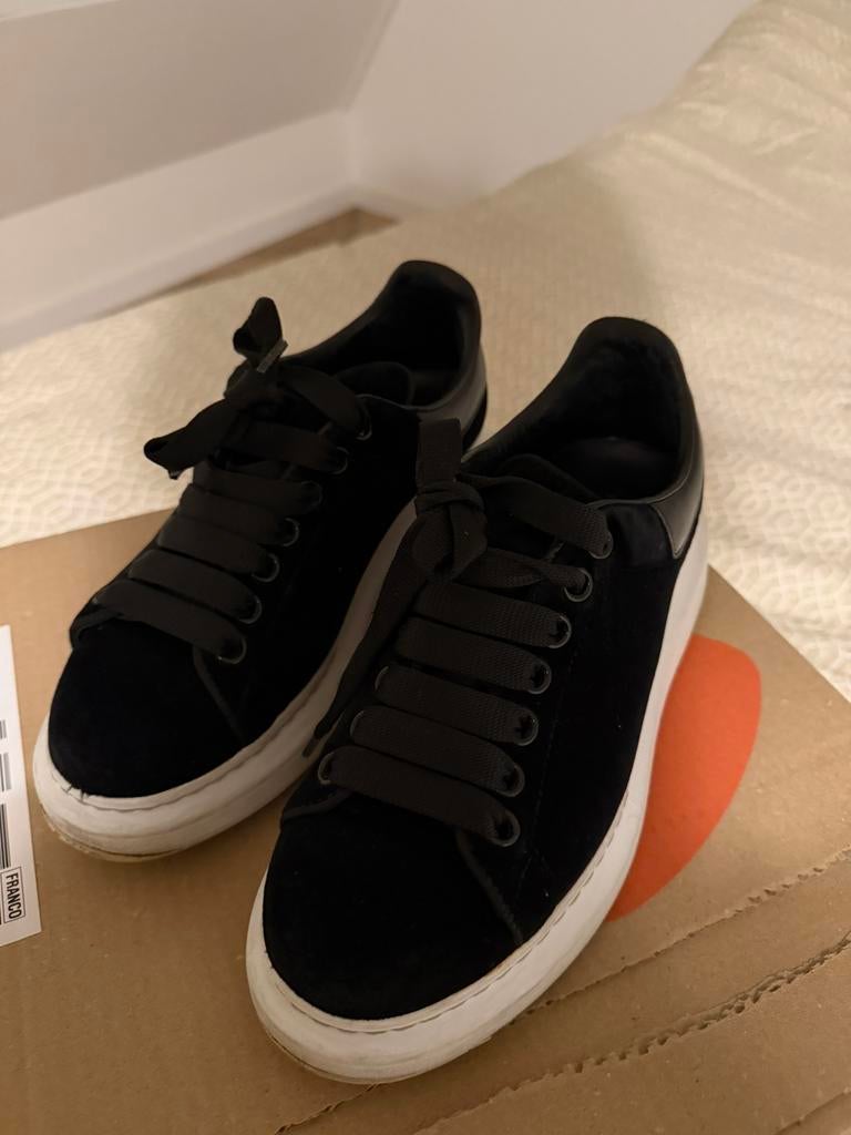 Alexander mcqueen sneakers, Ophalen of Verzenden, Zo goed als nieuw, Wit, Sneakers of Gympen