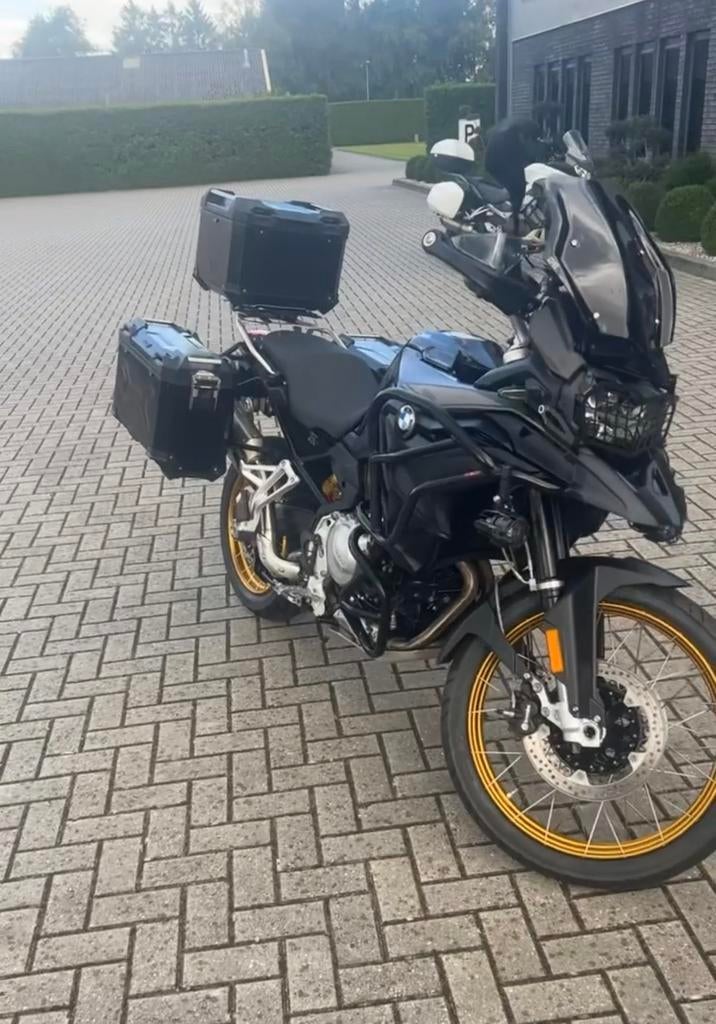 Triple black BMW F 850 GS