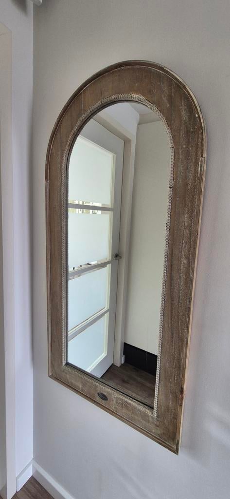 Riverdale spiegel, grijs/bruin hout, whitewash, Gebruikt, 100 tot 150 cm, Ophalen of Verzenden, Overige vormen