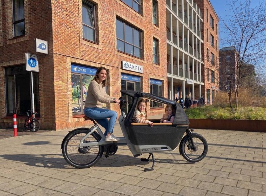 2dehands Lovens S85 Bakfiets - Elektrisch met Huif, 4 kinderen of meer, Lovens bakfiets, Huif, Zo goed als nieuw