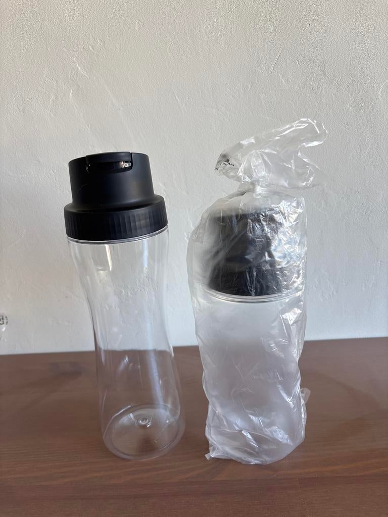 Tupperware Olieflessen - 570 ml en 770 ml - Nieuw, Ophalen, Nieuw, Wit, Overige typen