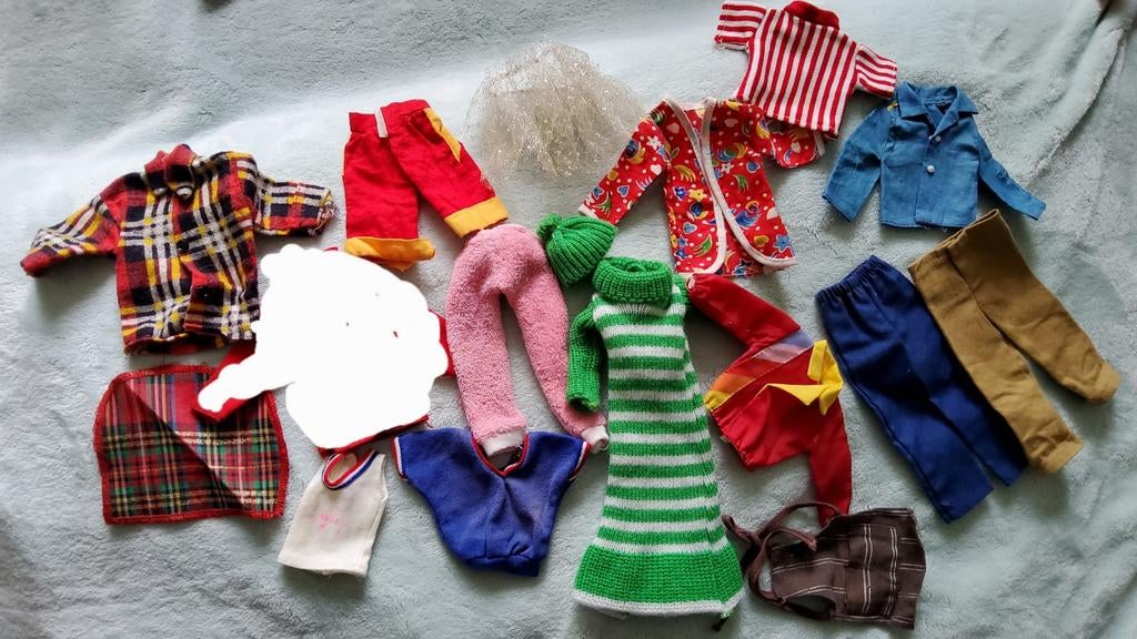 Vintage Barbie Sindy Fleur Tienerpop sport outfit short jurk, Ophalen of Verzenden