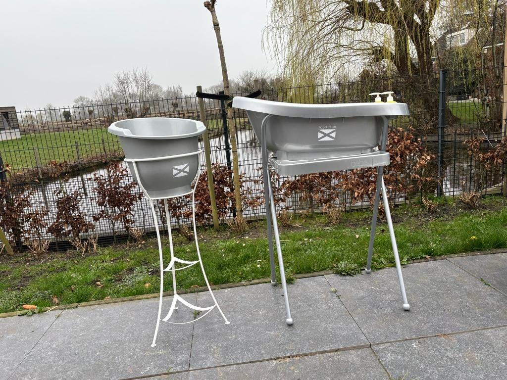 Badje grijs Bébé-jou en tummy tub grijs beiden met standaard, Ophalen, Gebruikt, Badje, Bébé-jou