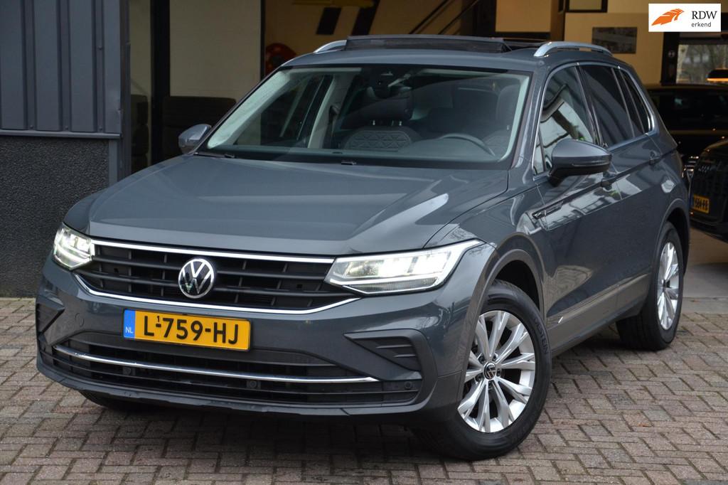 Volkswagen Tiguan 1.5 TSI Life Busin. Virt. Dash|Pano|CarPla, 1441 kg, Stof, Euro 6, 4 cilinders