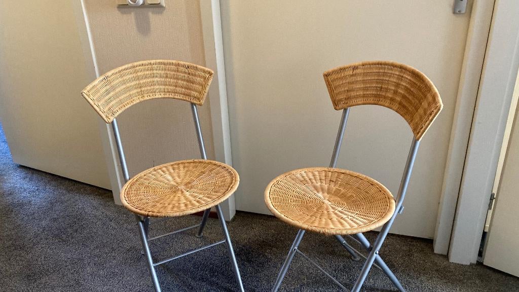2  rotan klapstoelen, Ophalen