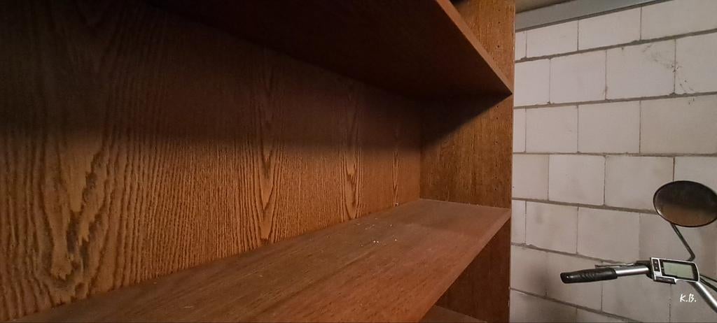 Boekenkast, Huizen en Kamers