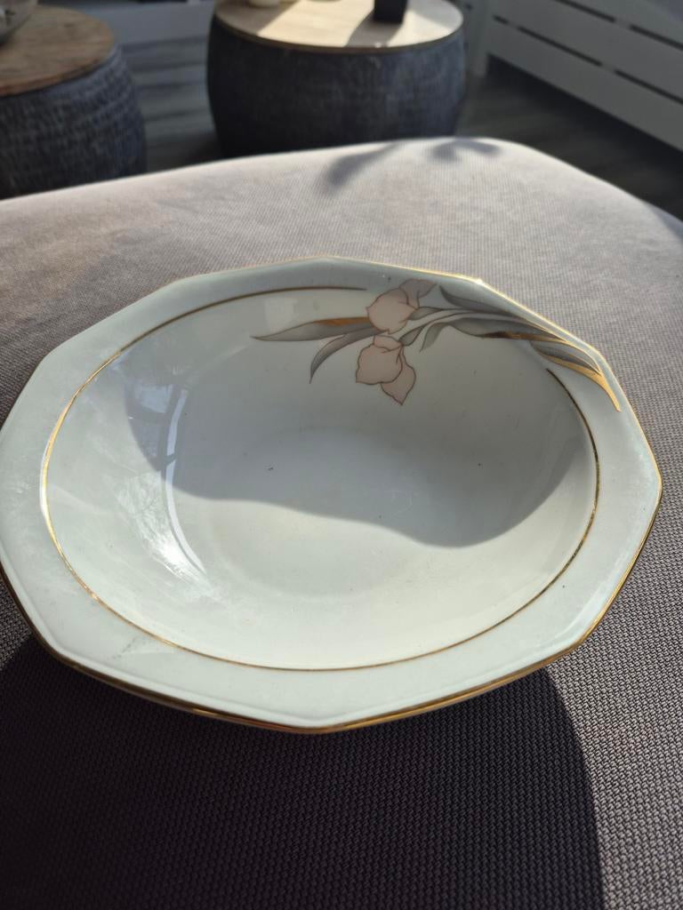 Winterling Marktleuthen Bavaria schaal met bloemmotief, Ophalen of Verzenden