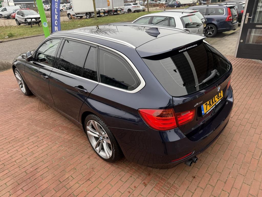 BMW 3 Serie Touring 328i | €250,- KORTING PAASACTIE | xDri, Automaat, 4 cilinders, Blauw, 93 €/maand