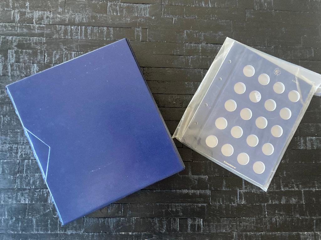 2004 Leuchtturm Vista Album met cassete en vista muntbladen, Ophalen of Verzenden, Verzamelmap