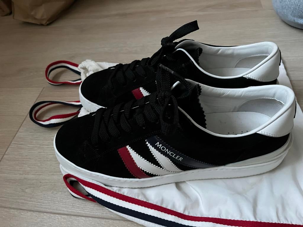 Moncler sneakers - Zo goed als nieuw, Ophalen of Verzenden, Zo goed als nieuw, Zwart, Sneakers of Gympen