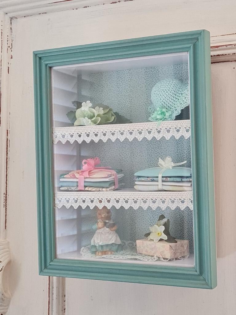 Brocant kijkkastje/miniatuur kastje/wanddecoratie, Ophalen of Verzenden, Poppenhuis