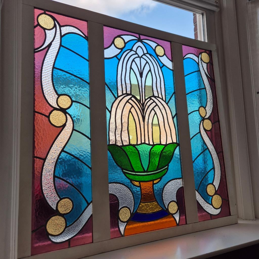 114hx118br Art nouveau glas in lood raam prachtige kleuren, Ophalen
