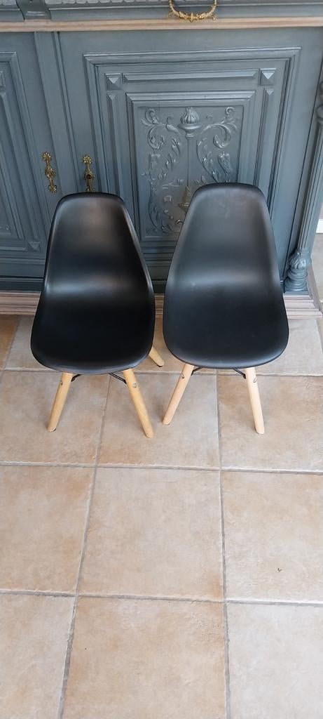 2 zwarte kinderstoeltjes, Huis en Inrichting, Stoelen, Ophalen, Zwart, Twee