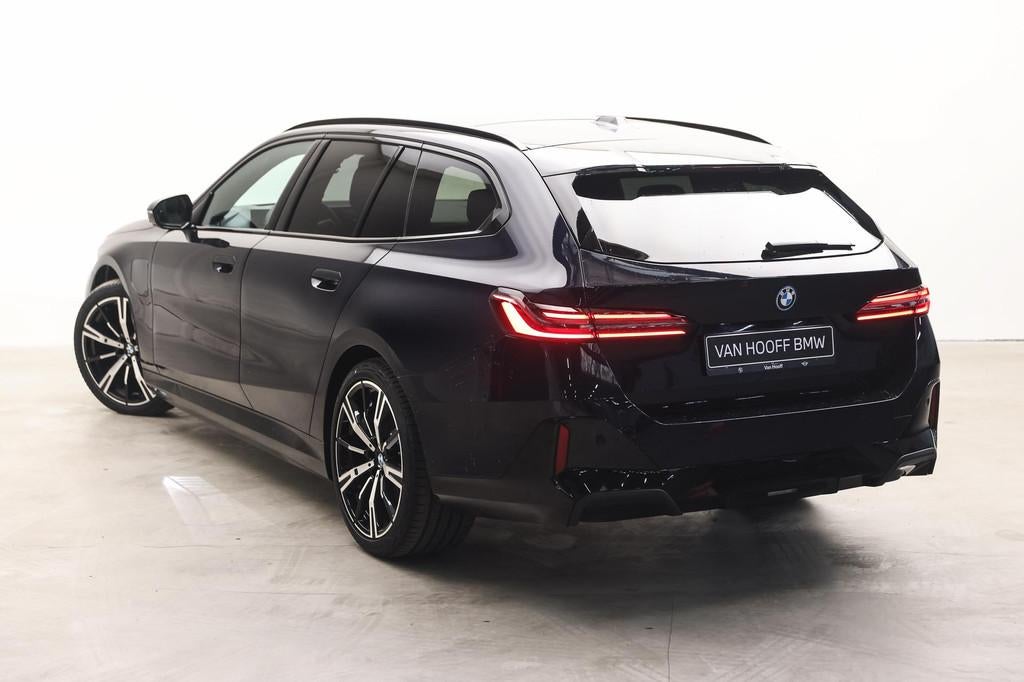 BMW 5 Serie Touring 530e M Sport Automaat / Panoramadak / Ad, Automaat, 1998 cc, Achterwielaandrijving, Zwart