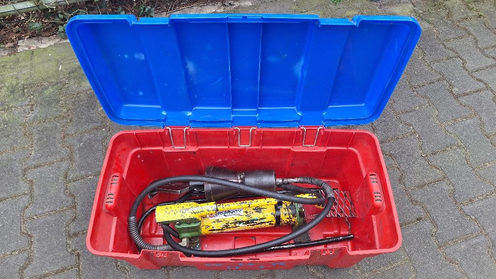 Cembre / Burndy hydraulische voet kabelkniptang kabelschaar., Ophalen, ., Zo goed als nieuw, .