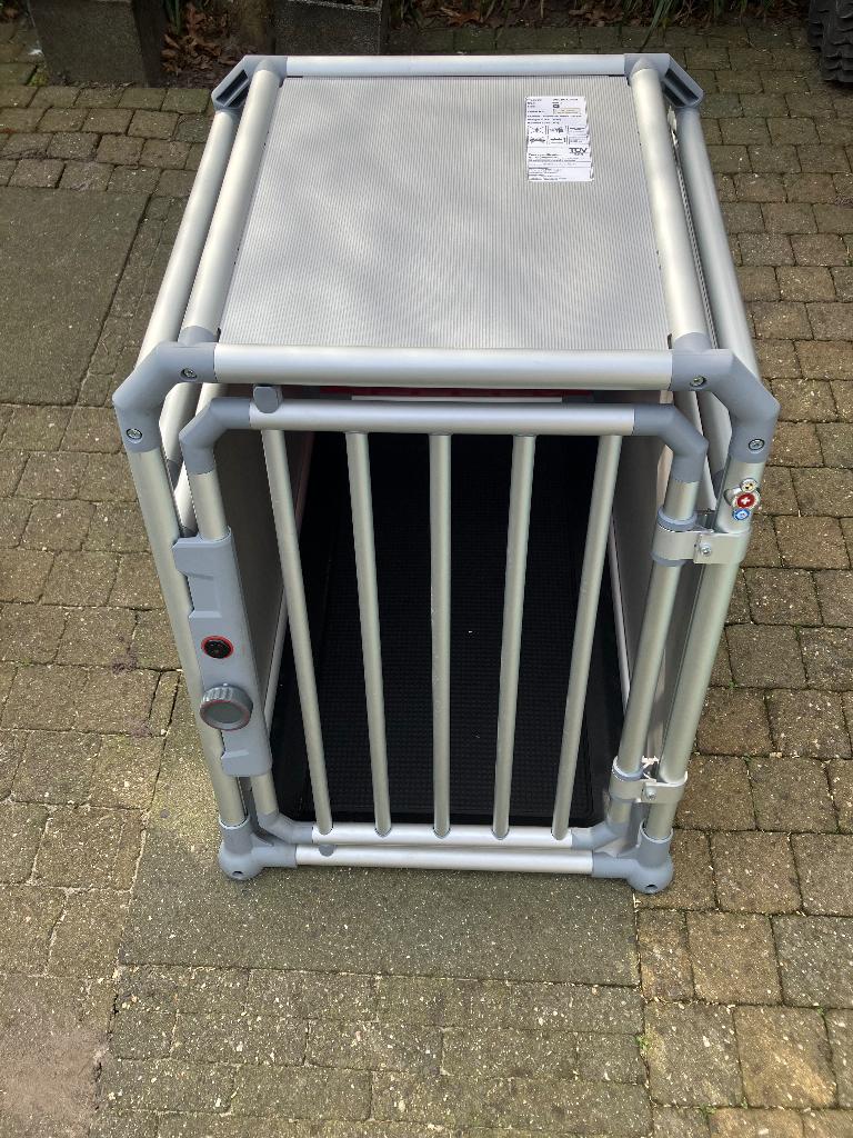 Autobench Dogbox Pro2 medium, Dieren en Toebehoren, Ophalen, Zo goed als nieuw