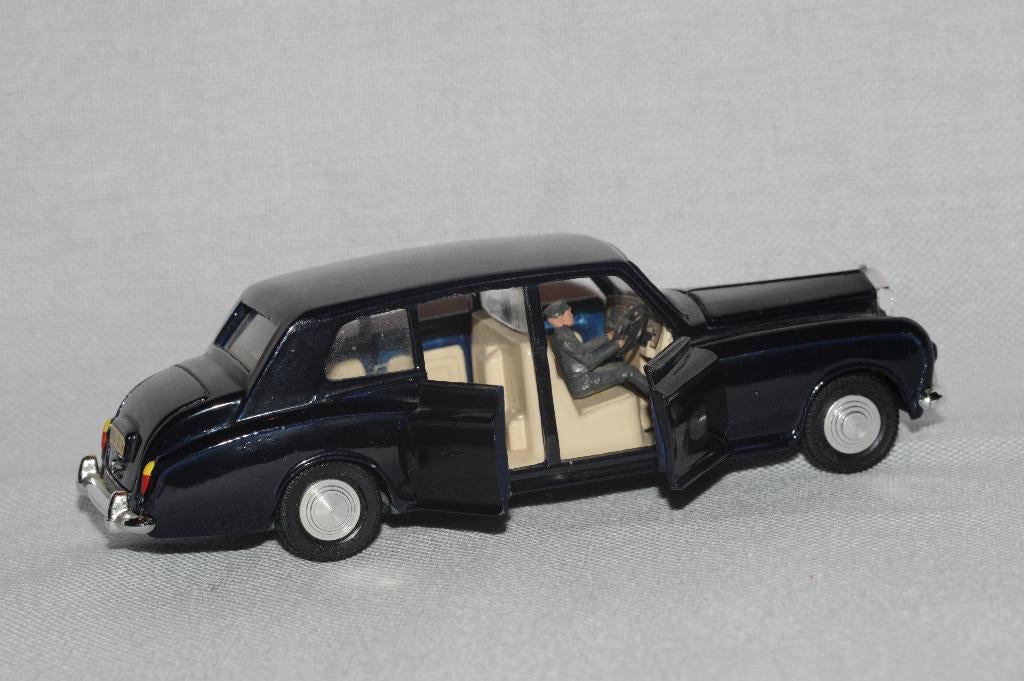Dinky Toys Rolls Royce Phantom V, Ophalen of Verzenden, Zo goed als nieuw, Auto, Dinky Toys