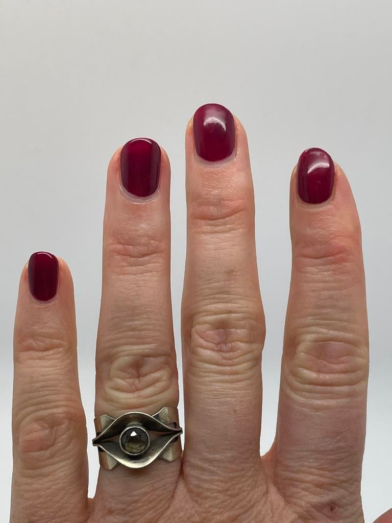 D426 Prachtige zilveren ring Scandinavisch ontwerp maat 17, Ophalen of Verzenden, X, Dame, Zilver