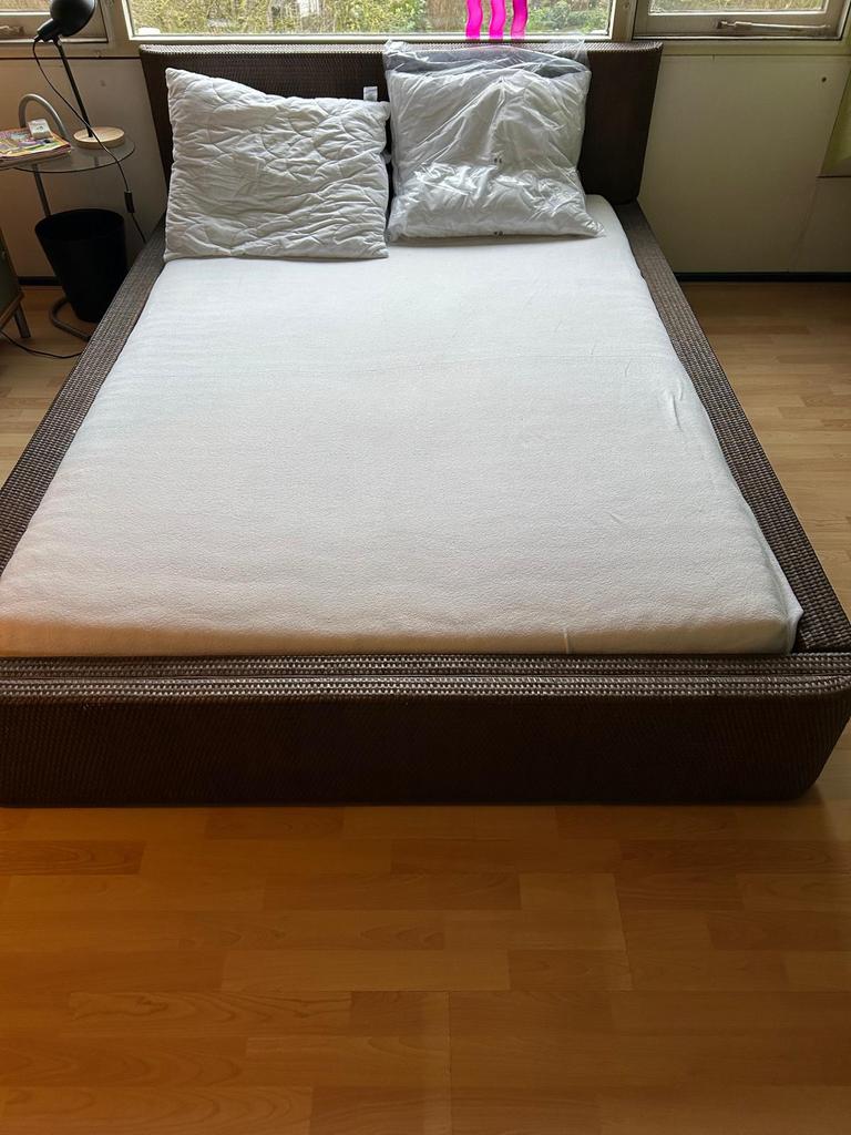 Ledikant bed 140x200, Huis en Inrichting, Slaapkamer | Bedden, Ophalen, Overige materialen, Gebruikt, Bruin