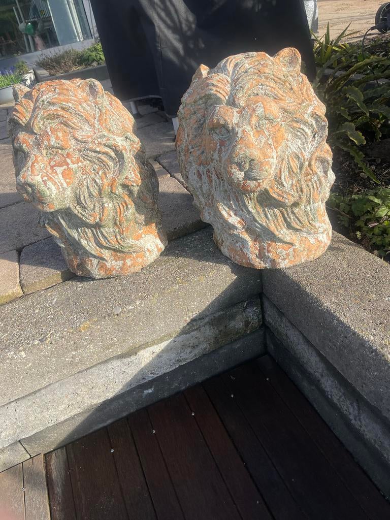 Set van 2 betonnen leeuwenkoppen - Tuindecoratie, Ophalen, Gebruikt, Beton, Dierenbeeld