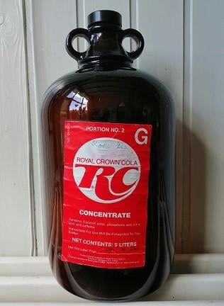 Aparte XXL 5 liter glazen fles van merk Royal Crown cola, Verzamelen, Ophalen of Verzenden, Zo goed als nieuw, Gebruiksvoorwerp