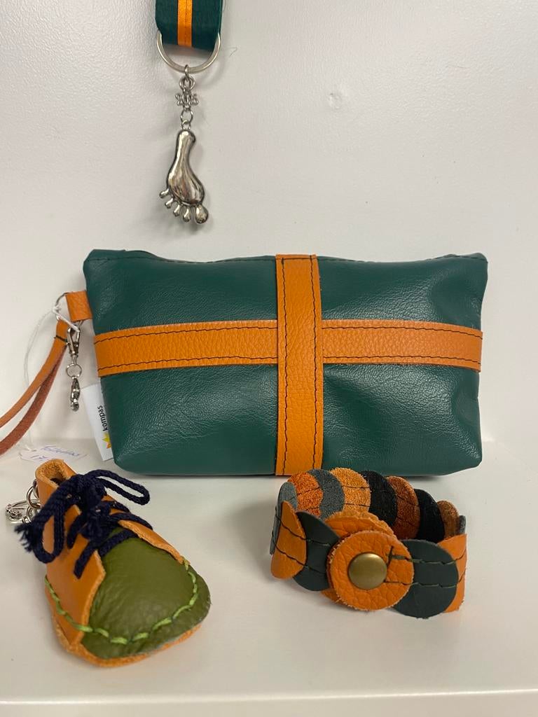 Vierdaagse sleutelhanger (schoentje), Ophalen, Nieuw