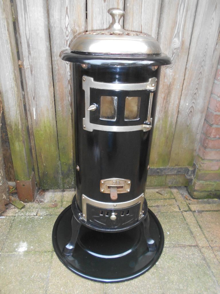 potkachel kacheltje kachel met emaille onderplaat INGST, Ophalen, Gebruikt, Houtkachel, Vrijstaand