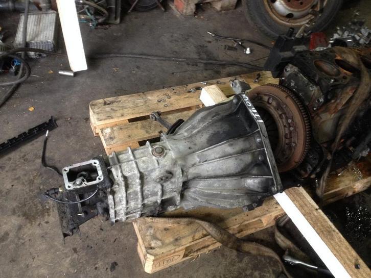 iveco daily versnelingsbak  2826 5bak handgeschakeld, Auto-onderdelen, Transmissie en Toebehoren, Overige automerken, Gebruikt